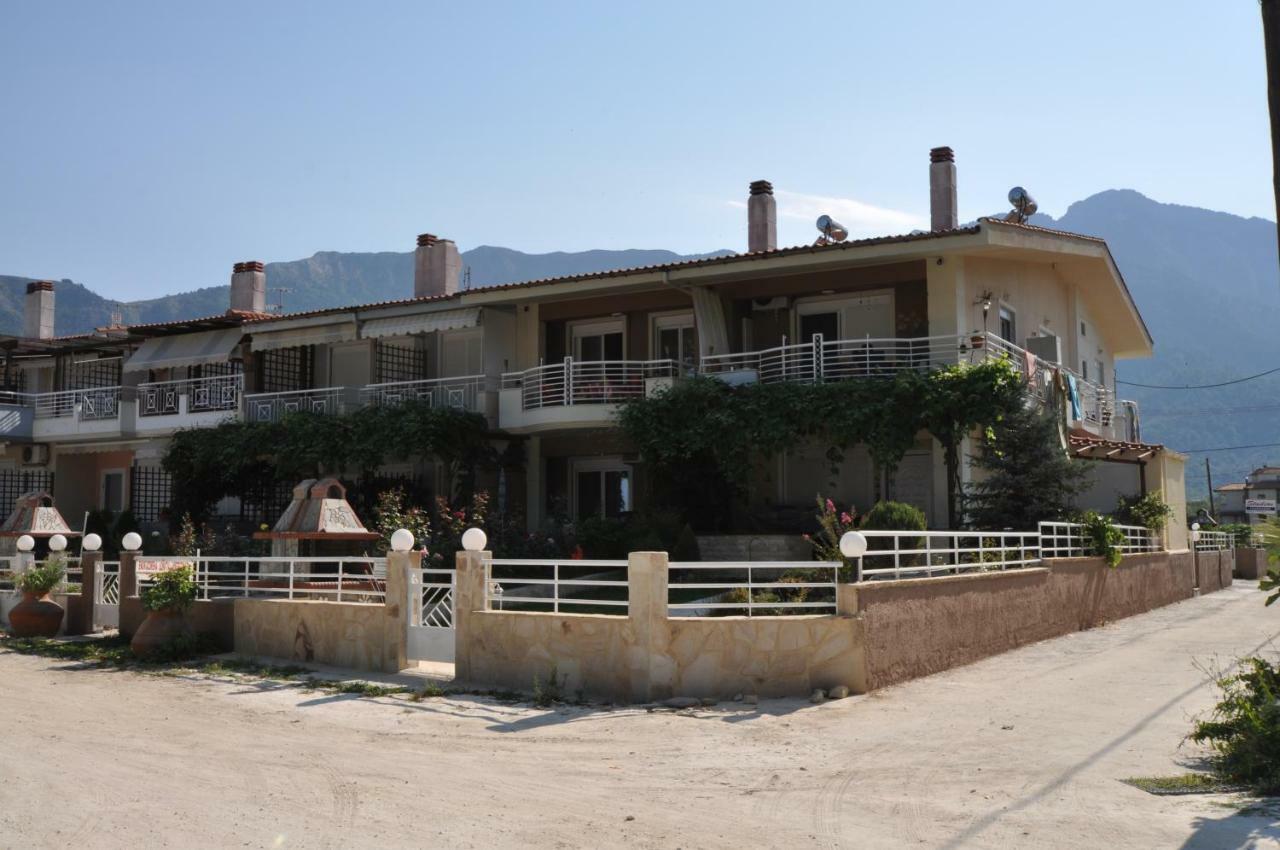 Studios Giannakis Chrysi Ammoudia Exterior photo